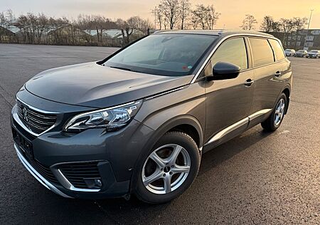 Peugeot 5008 BlueHDi 1.6 120PS Manual nr: 37426