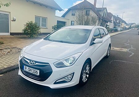 Hyundai i40 1.7 CRDi 100kW Premium Automatik Premium