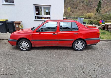 Volkswagen Vento 1.8 55 kW GLX | BJ 1995 | 170.000 km |