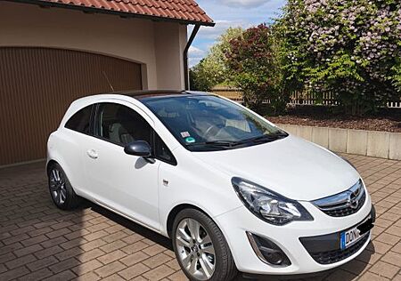 Opel Corsa D Color Edition 1.4