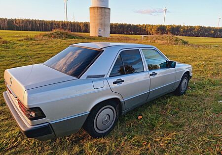 Mercedes-Benz 190 E /H Kennzeichen/HU März 26/ 1.8 AUT/3 Hand