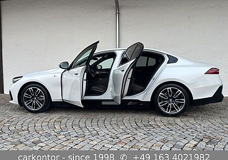 BMW i5 eDrive40 *M SPORTPAKET*PANO*BELÜFTUNG*MWST*
