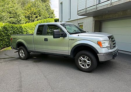 Ford F 150 XLT SUPERCAB 6.5FT-BOX
