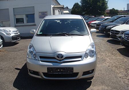 Toyota Corolla Verso 1.8 Executive 7-Sitzer Automatik