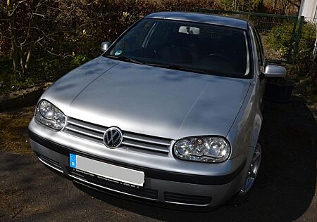 VW Golf Volkswagen IV - TÜV bis 03.2026