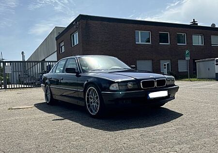 BMW 735i A, SHD*SZHZ*TÜV NEU*TEMPO