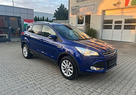 Ford Kuga Titanium Navi Winterpaket