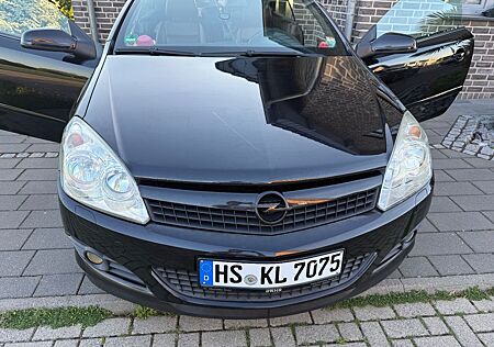 Opel Astra 1.6 Turbo ECOTEC Cosmo 132kW Cosmo