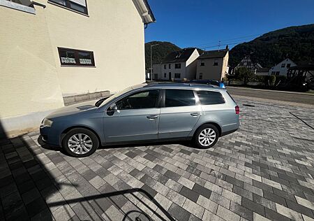 VW Passat Variant Volkswagen 2.0 TDI DPF 125kW Comfortline...