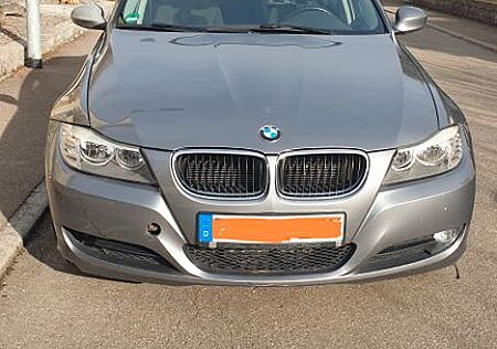 BMW 318i -