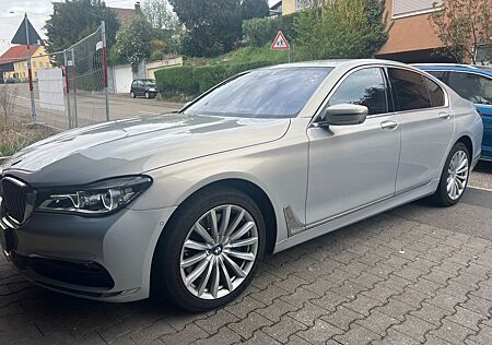 BMW 750 Baureihe 7 Lim i xDrive