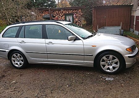 BMW 320i Automatik Touring