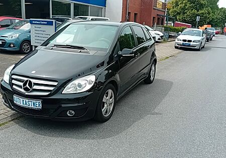 Mercedes-Benz B 180 "Klima,SHZG,E-Fenster,Alu's,PDC.."