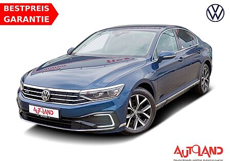 VW Passat Volkswagen GTE 1.4 TSI PHEV DSG LED Navi 4xSitzheizu