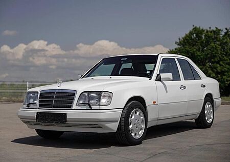 Mercedes-Benz 250 D Turbo E W 124 FULL TÜF 07.2025