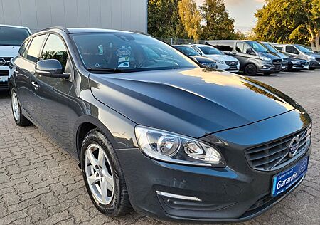 Volvo V60 Kombi Linje Business/ wenig Km/Tempomat/Navi