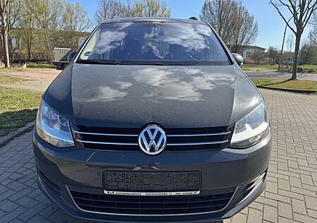 VW Sharan Volkswagen 2.0 TDI Panorama Navi Automatik AHK