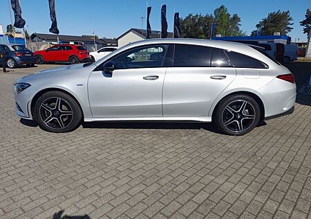Mercedes-Benz CLA 250 Shooting Brake e Edition 20 LED+Kamera+S