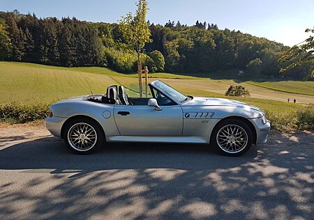 BMW Z3 Roadster 1.9i - TÜV neu