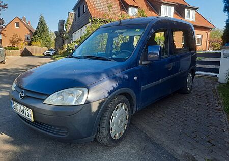 Opel Combo 1.6 CNG - und Benzin