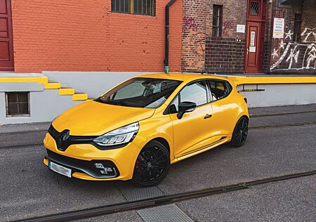 Renault Clio R.S. 220 Trophy - scheckheftgepfleg
