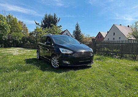 Ford Grand C-Max 1,0 EcoBoost 92kW Titanium. 7 Sitze