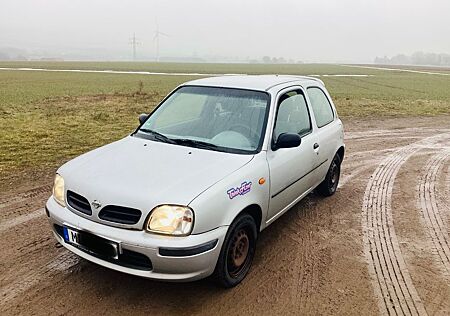 Nissan Micra 1.0I Night Fever