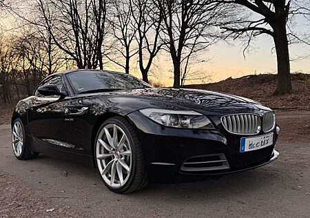 BMW Z4 sDrive35i DKG Design Pure White Saison Garage