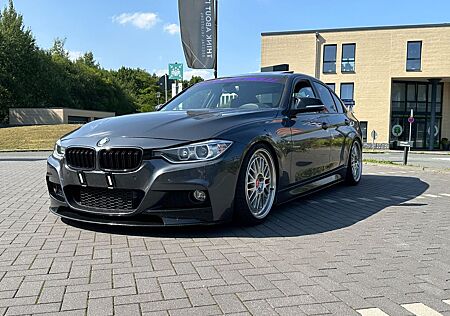 BMW 328i xDrive -