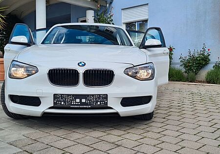 BMW 116i Sport Line Sport Line
