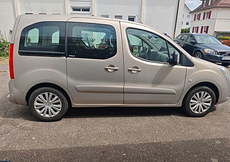 Citroën Berlingo VTi 120 Multispace 1.Hand neu TÜV