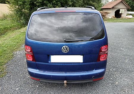 VW Touran Volkswagen 1.4 TSI 103kW -