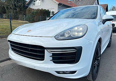 Porsche Cayenne GTS / 1.Hand