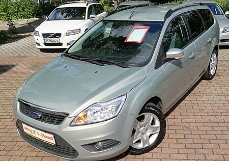 Ford Focus Turnier 1.Hand Frontscheiben+Sitzheiz Sony