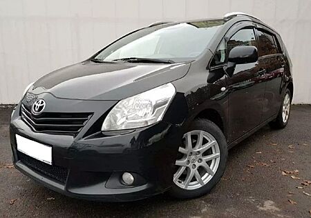 Toyota Verso AUTOMATIK 7Sitze 1.Hand NAVI Tüv RFK SHZ
