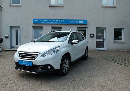 Peugeot 2008 Allure*1.Hand*Navi*AHK*PDC*SHZ*