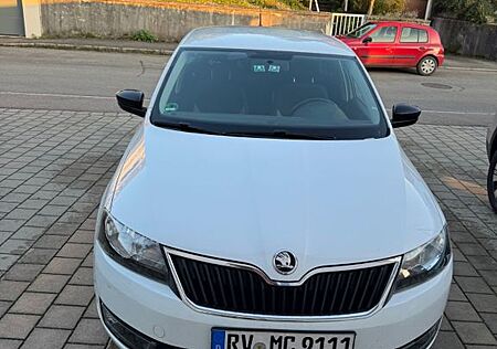 Skoda Rapid 1.6 TDI Ambition Spaceback Ambition