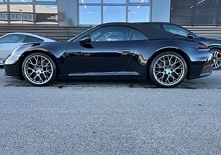 Porsche 992 911- Carrera Cabrio-BOSE-ABGAS-CHRONO-INNO