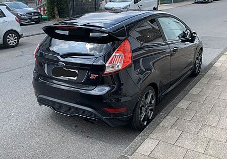 Ford Fiesta 1,6 EcoBoost ST Leder-Sport-Paket