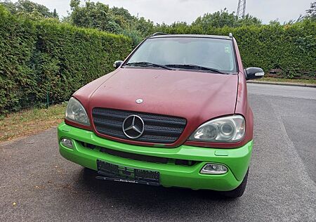 Mercedes-Benz ML 320 -