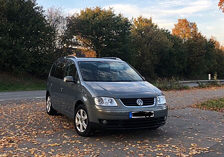 VW Touran Volkswagen 2.0 TDI Highline Highline