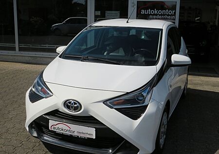Toyota Aygo (X) Aygo -PLAX KAMERA SITZH. APP-CONNECT 1.HD