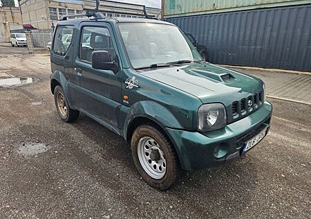 Suzuki Jimny 1.5 DDiS - TUV 11/26 steht im CZ