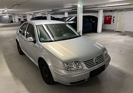 VW Bora Volkswagen V W Tüv Neu