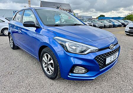 Hyundai i20 1.2 YES! 2.Hand*Voll Scheckheft*Kamera*SHZ