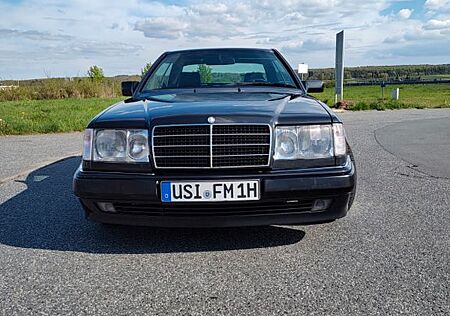 Mercedes-Benz 300 W124 300CE im Top Zustand Sportline Original