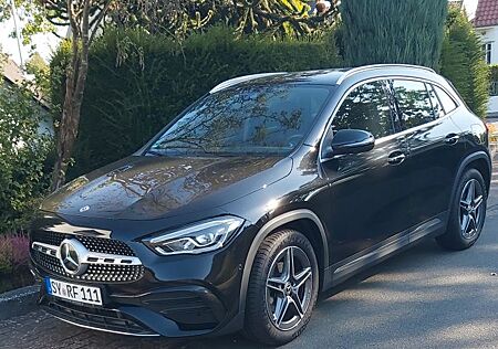 Mercedes-Benz GLA 200 GLB 200 DCT -AMG 360° Kammera STANDHEIZ.