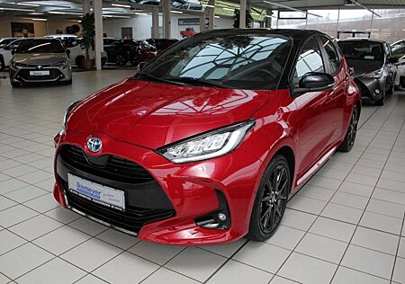 Toyota Yaris Hybrid 1.5 Style Navi LED Sitzheizung 17Zo