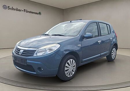 Dacia Sandero Laureate 1.6 MPI (nur an Gewerbe)