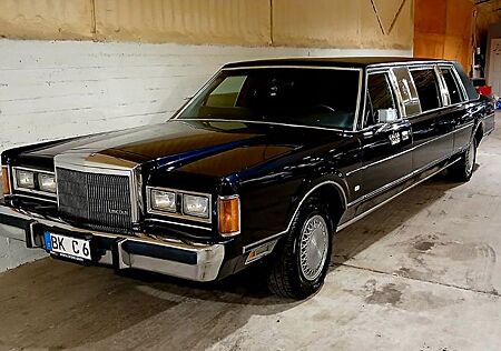 Lincoln Town Car Presidental Tripple Ink Blue 5.0 V8